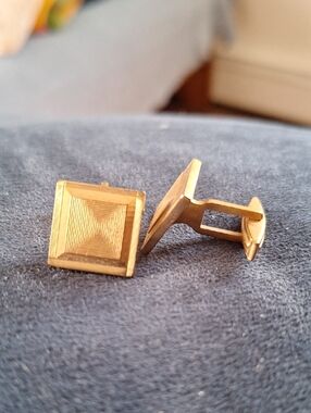 Gold-Tone Men's Square Cufflinks